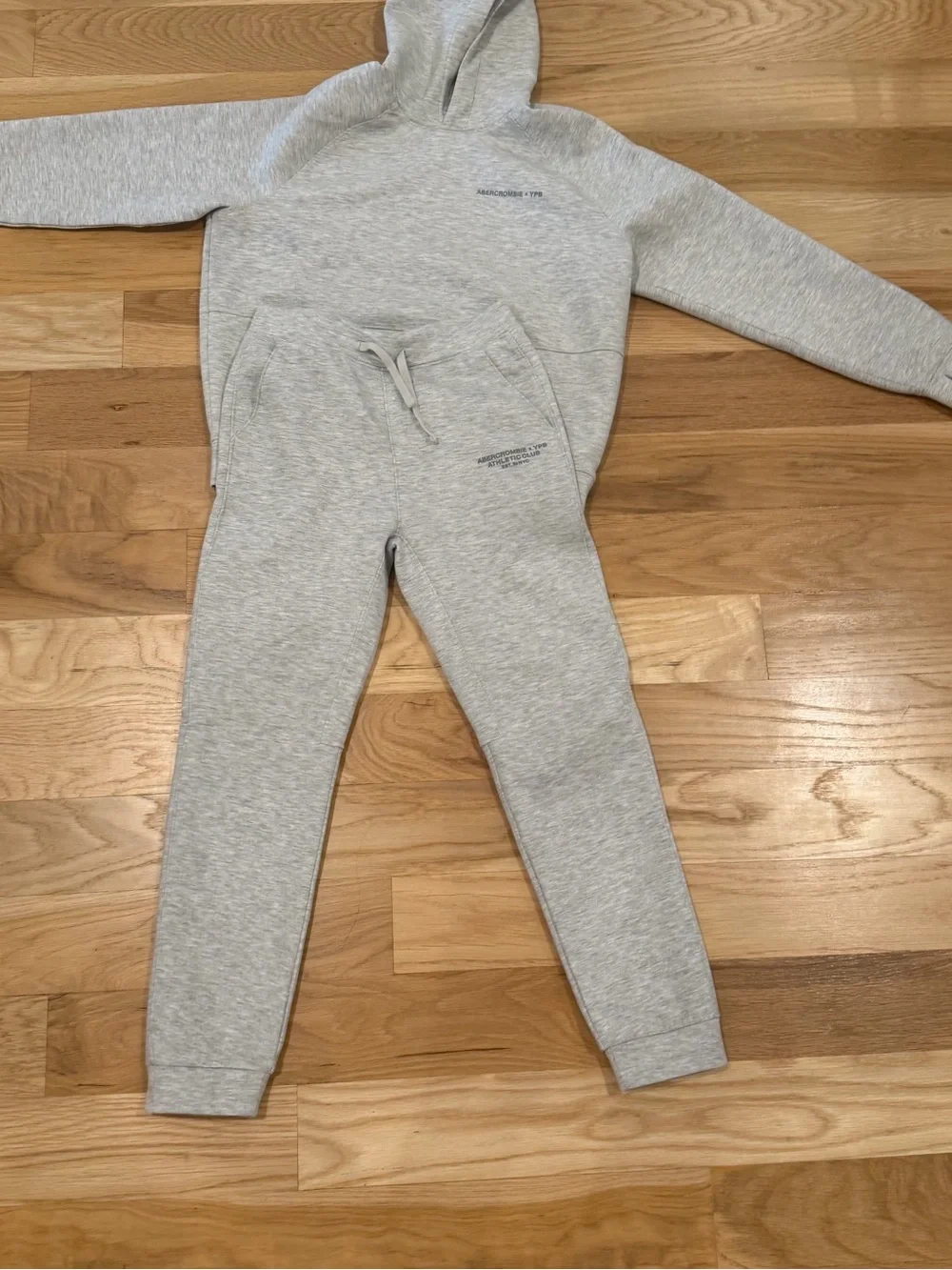 abercrombie kids Light Heather Gray Sweat Set